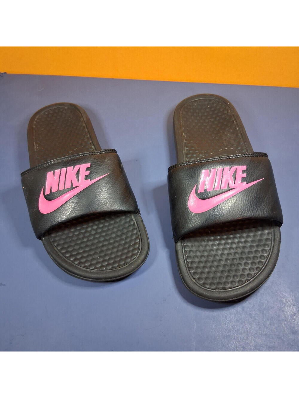 Nike Women's Size US 8, EU 39 Benassi JDI Slides Black With Pink Logo Sandals